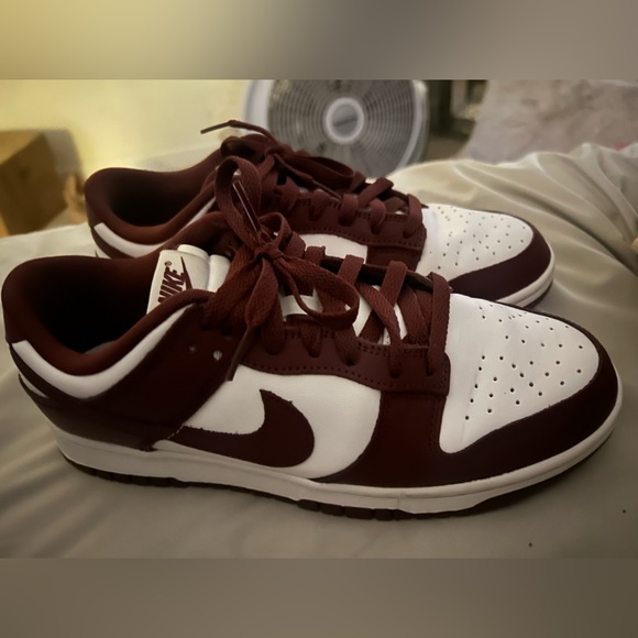 Nike Dunks Maroon and White size 8 men - Picture 1 of 5